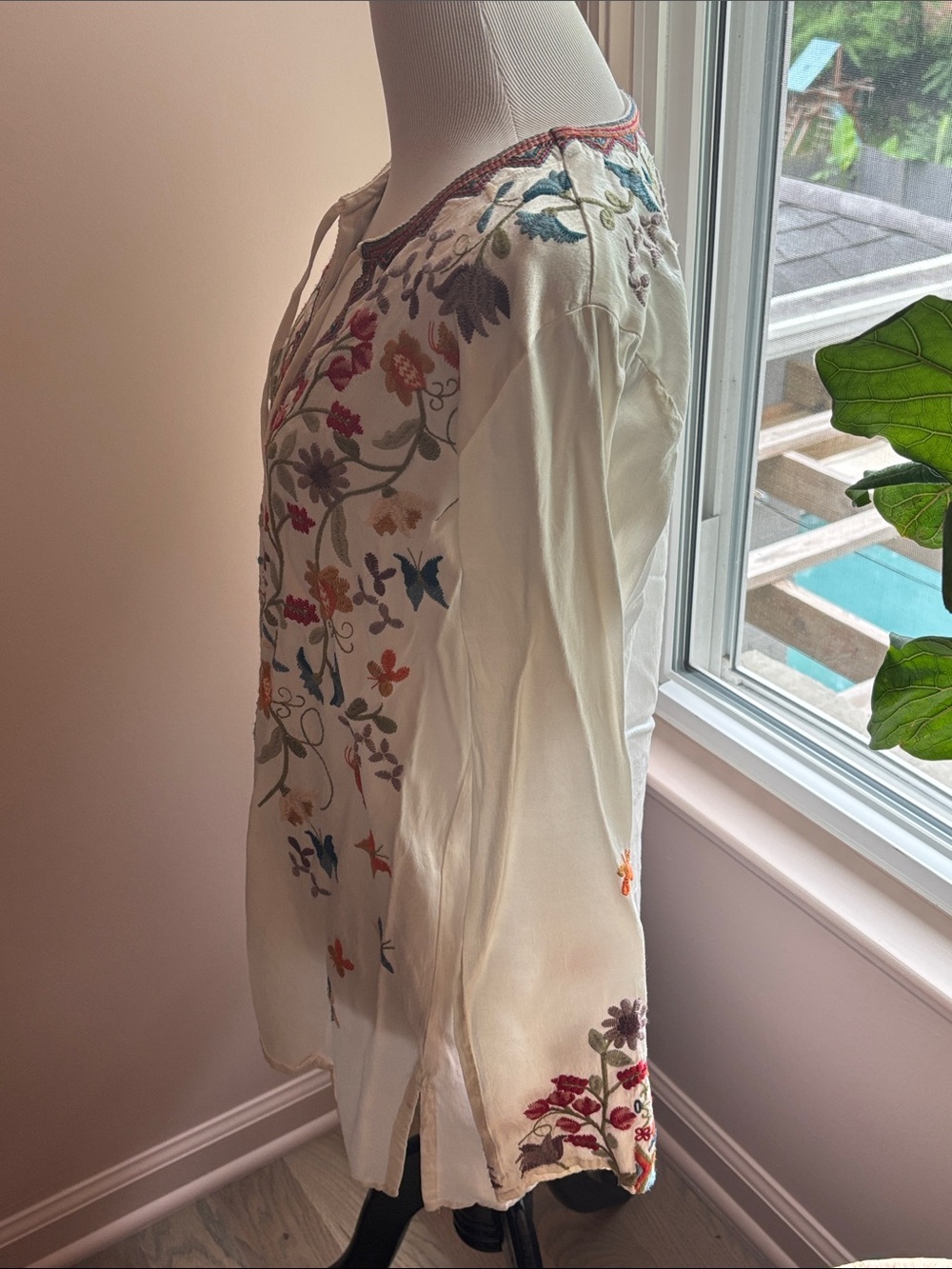 JOHHNY WAS BIYA “Blair” Satin Blouse Size XS MSRP $298 - Picture 3 of 6